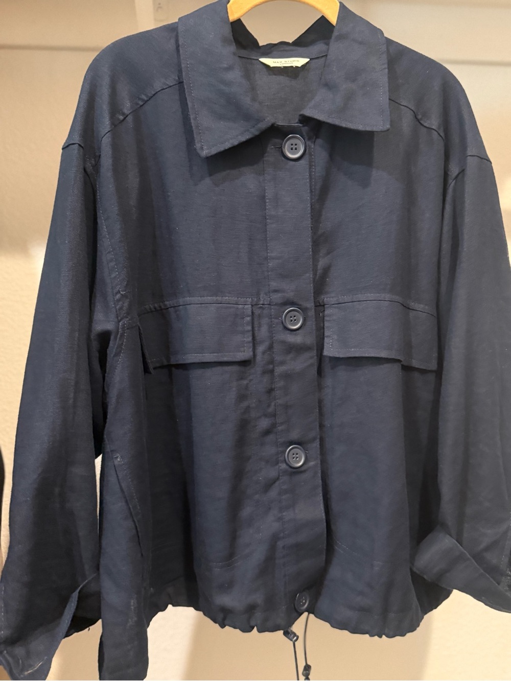 Women's Navy Button-Front Lightweight Linen Jacket